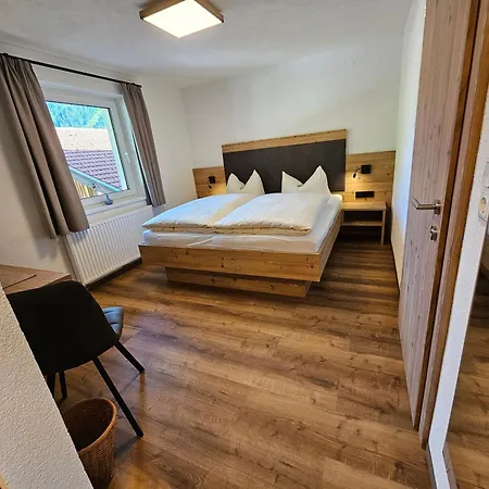 Bed & Breakfast Bergkristall *