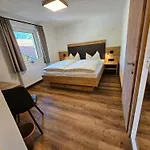 Bed and breakfast Bergkristall 3*