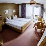 Bergkristall 3*